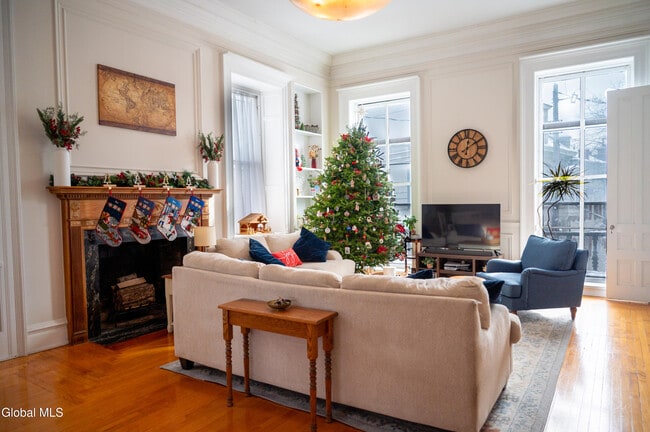 Photo - 21 Front St Unit 2