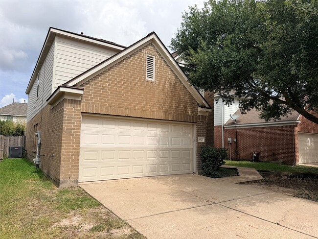 Photo - 15423 Fir Woods Ln