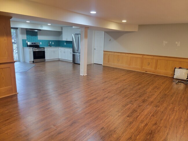 Vista de la cocina desde la sala de estar - 8 Angela Ct