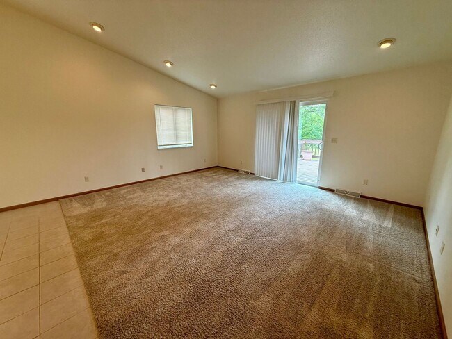 Photo - 149913-149913 Wineberry Ln Unit #149913