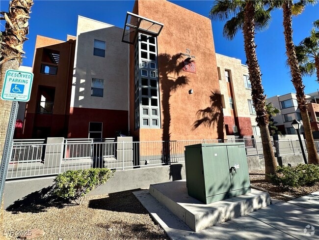 Building Photo - 71 E Agate Ave Unit 207 Rental