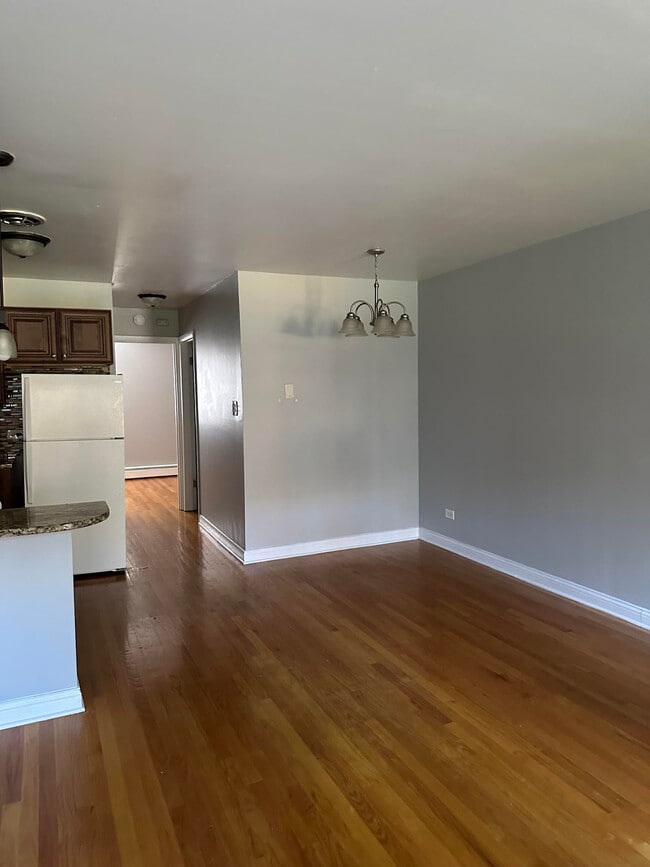 Photo - 8506 Waukegan Rd Unit ONE BEDROOM - 12