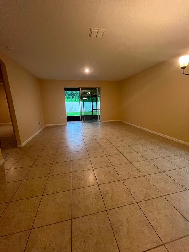Photo - Beautiful 3-Bedroom + Flex Room Home for Rent in Sawgrass Plantation