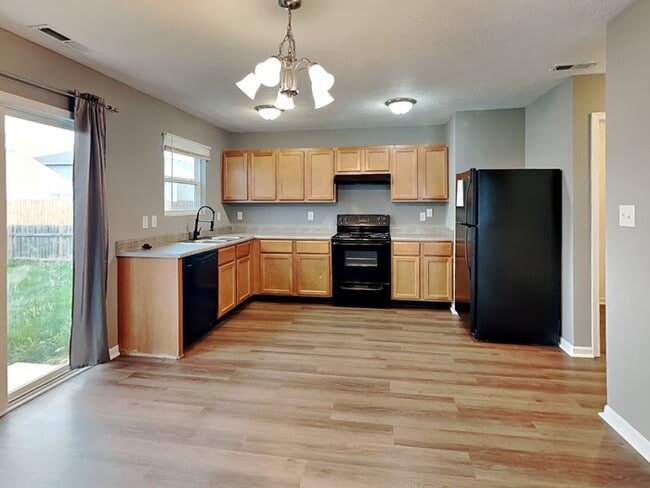 Photo - 2832 Wolfgang Way