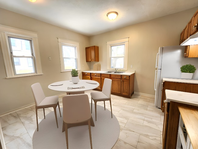 Photo - 674 Parsells Ave Unit 674