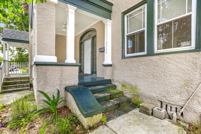 5706 Willow St Unit 5706