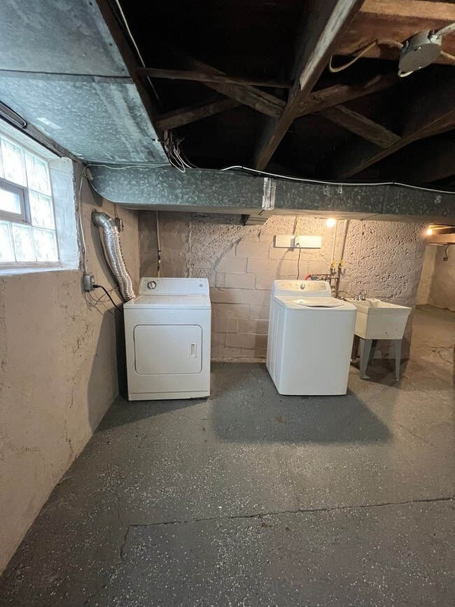 Photo - Updated 2 Bed, 1 Bath Home w/ Bonus Room i...