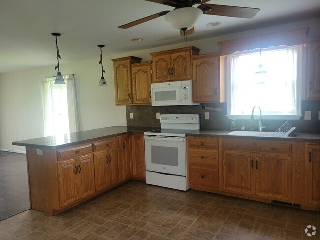 Building Photo - 16750 Path Valley Rd Rental