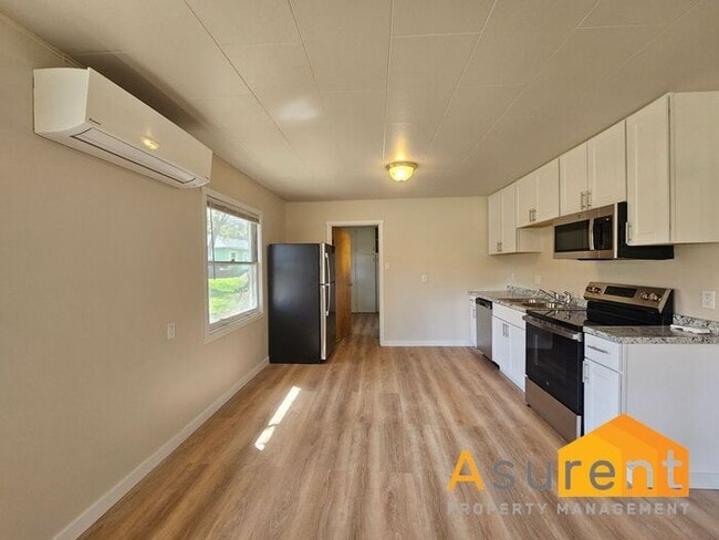 Photo - Freshly Renovated 2-Bedroom, 1-Bath Duplex in Ashland