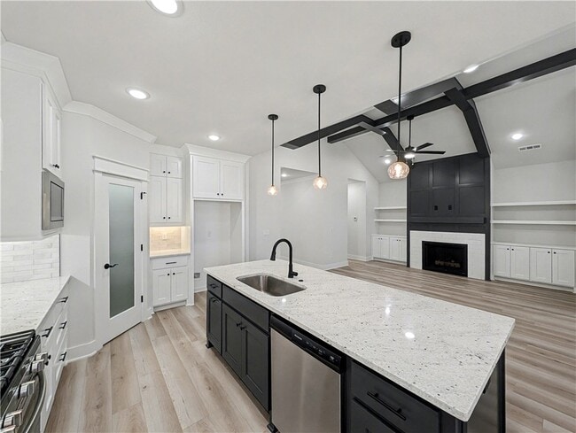 Photo - 7842 Scenic Vly Ave