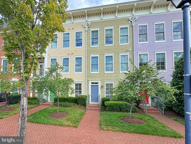 Building Photo - 1115 Cameron St Unit 114 Rental