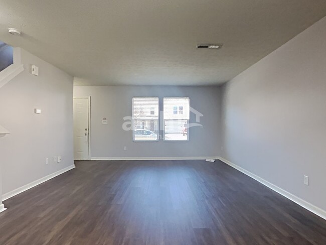 Photo - 8111 Retreat Lane