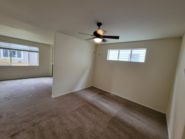 Photo - Spacious & Stylish 3-Bedroom Home in a Desirable Neighborhood!