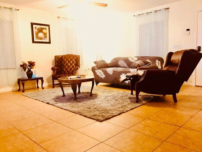 Photo - 1550 21st St