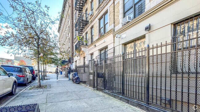 504 W 135th St - 504 W 135th St