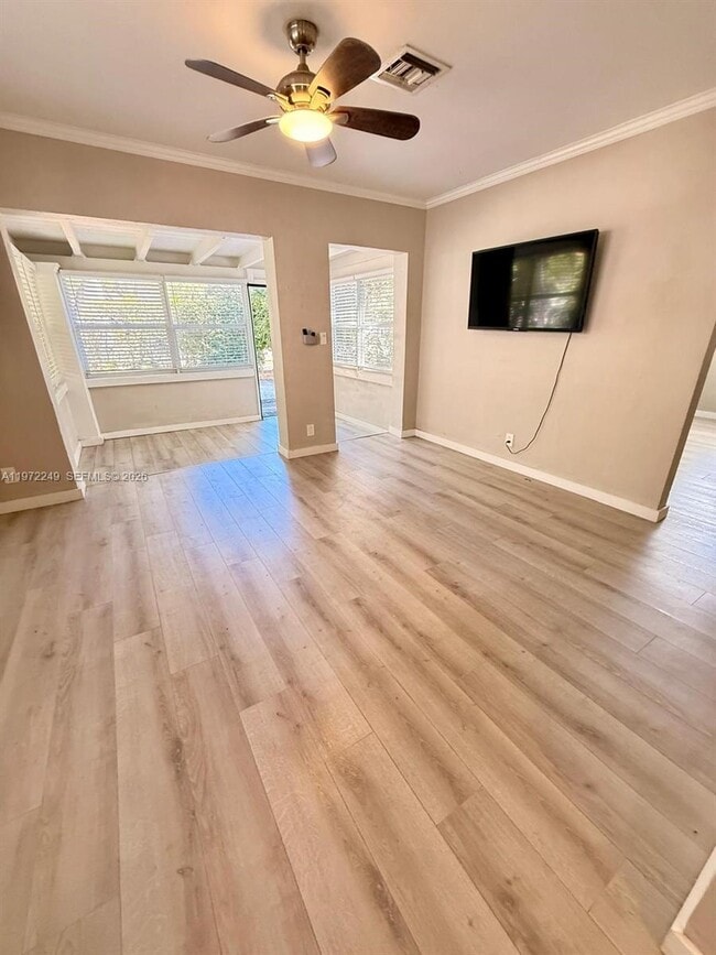 Photo - 1151 NE 18th St Unidad 1159