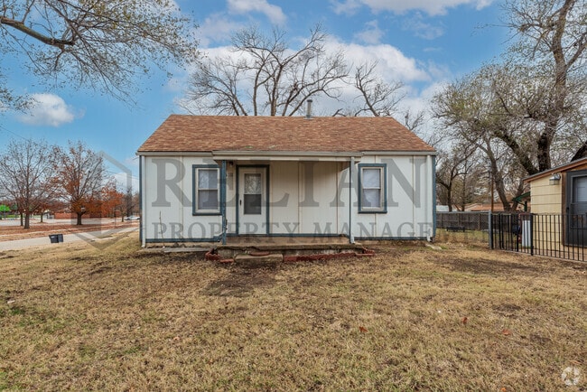 Building Photo - 5111 W Robinson St Rental