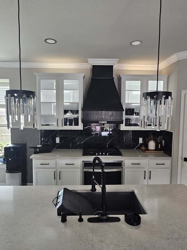 Photo - 100 Wedgewood Trce Ln