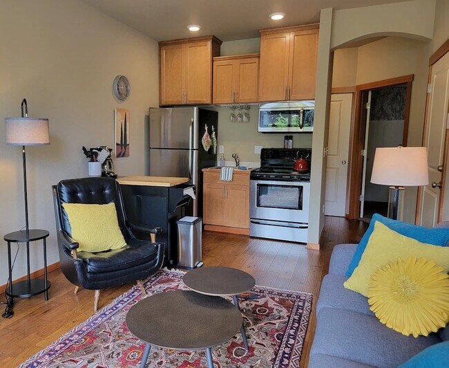 Photo - 2411 Peabody St Unit 1