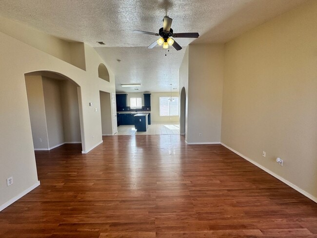 Photo - 3 bed 2 bath home in Huning Ranch
