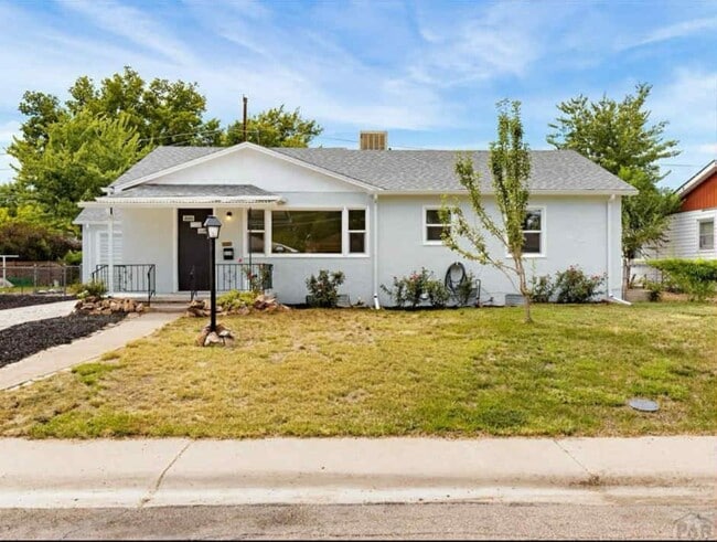 Building Photo - 314 Kenwood Dr Rental