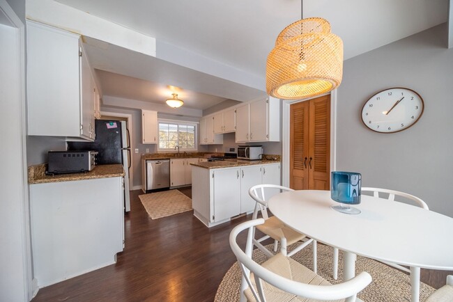 Photo - Charming Cape Cod Retreat on Expansive Gro...