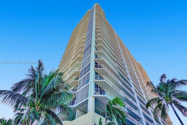 Building Photo - 7601 E Treasure Dr Unit 2205