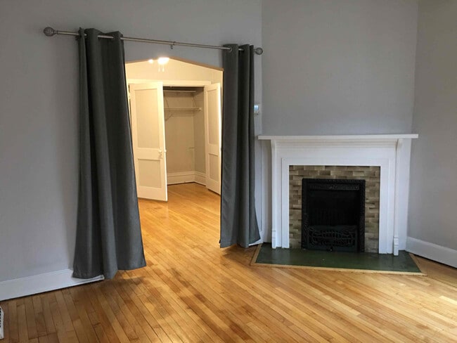 Photo - 1207 E 4th St Apartment Unit 1207