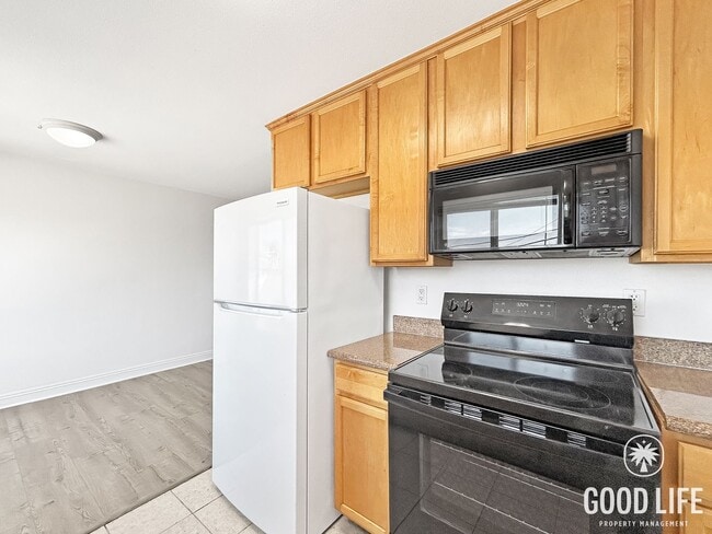 Photo - Beautiful 1BD/1BA W/ Reserved Parking and In-Unit Laundry in North Park! Unidad 222
