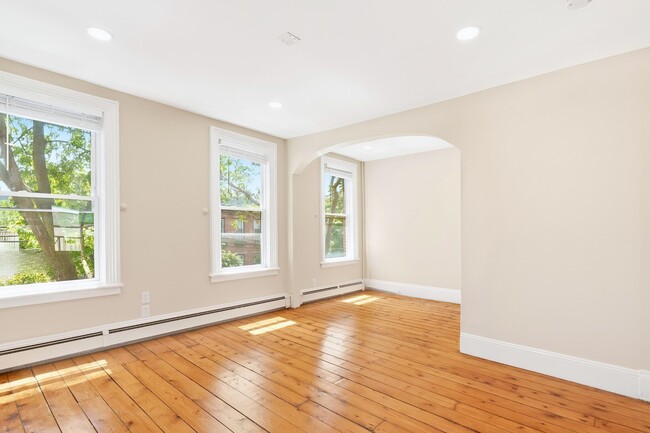 Building Photo - 244 1st St