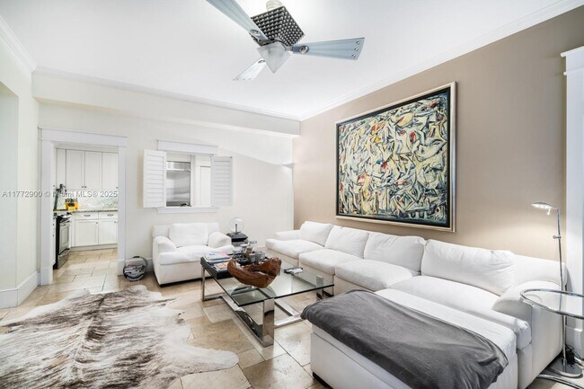 Photo - 556 Loretto Ave