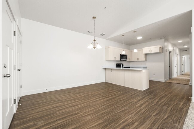 Photo - Lar-13714 S Hanley Ln #HH303 Riverton, UT 84096 Unit 1