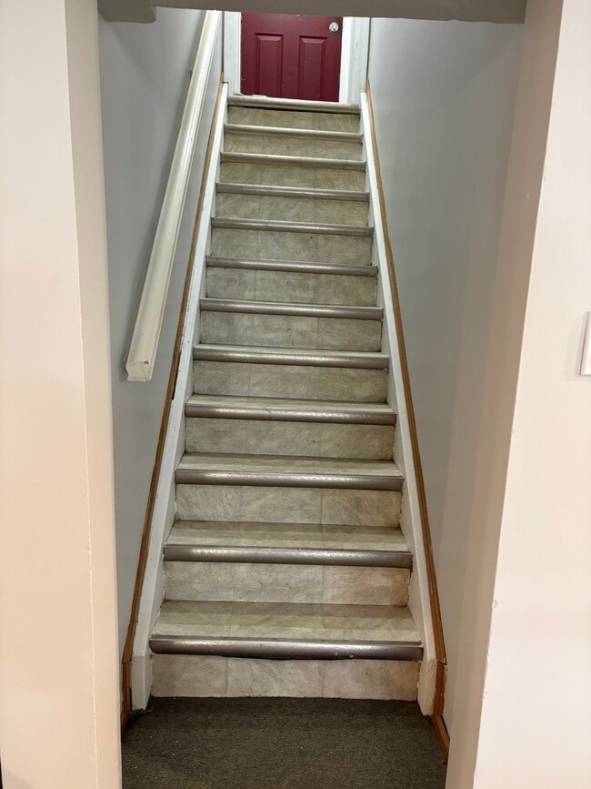 Photo - 120 Cumberland Av S