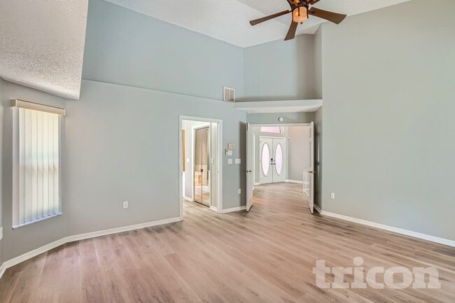 Photo - 3037 Overview Ln