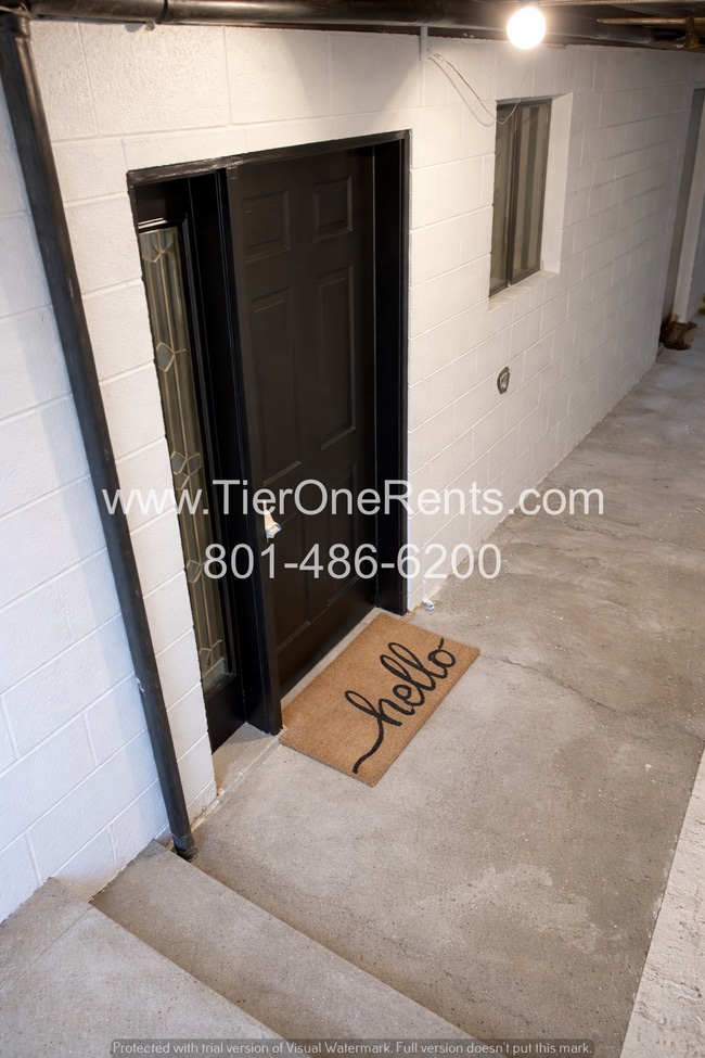 Photo - NO DEPOSIT option available for qualified renters with Obligo. Unit B