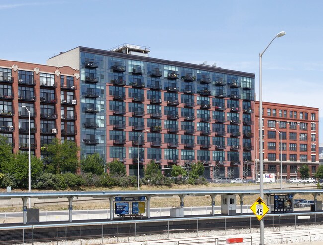 Primary Photo - Van Buren Lofts