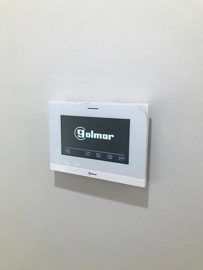 Photo - 3712 N Troy St Unit #2N