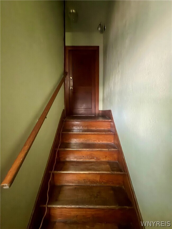 Photo - 455 24th St