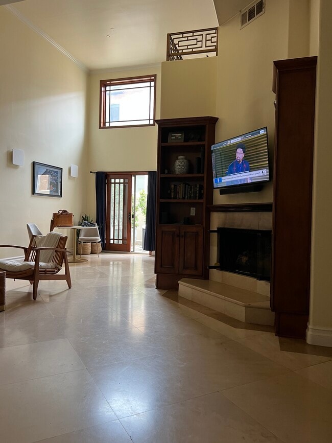 Photo - 1027 10th St Unit 2 - townhome