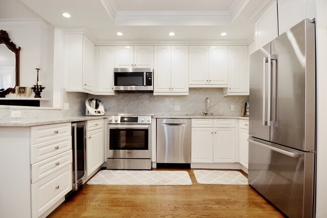 Photo - 179 Marlborough St Unit 2