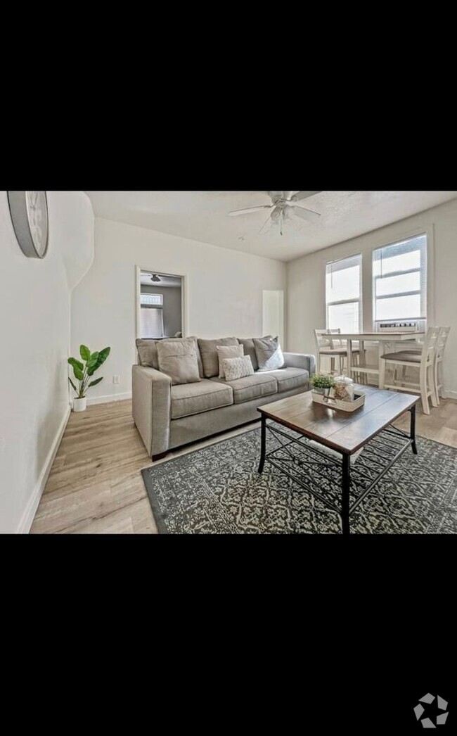 Building Photo - 566 E 800 S Rental