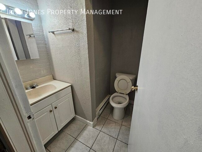 Photo - 1817 Pine-Apt 3 Unit Apt 3