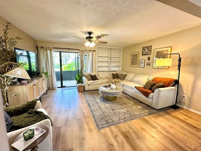 Building Photo - 13509 S Indian River Dr Unit 406