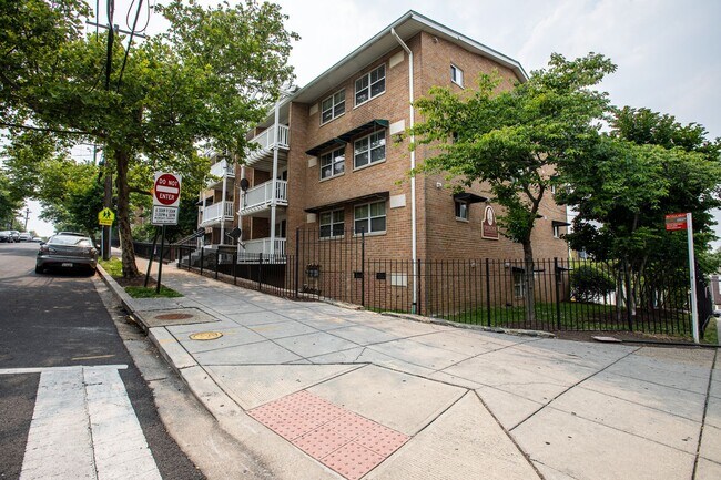 Photo - Charming 2 BR/2 BA Condo in Barry Farms!