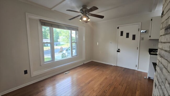 Photo - 814 Stag Way