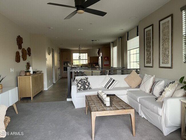 Photo - 1663 E Hampton Ln