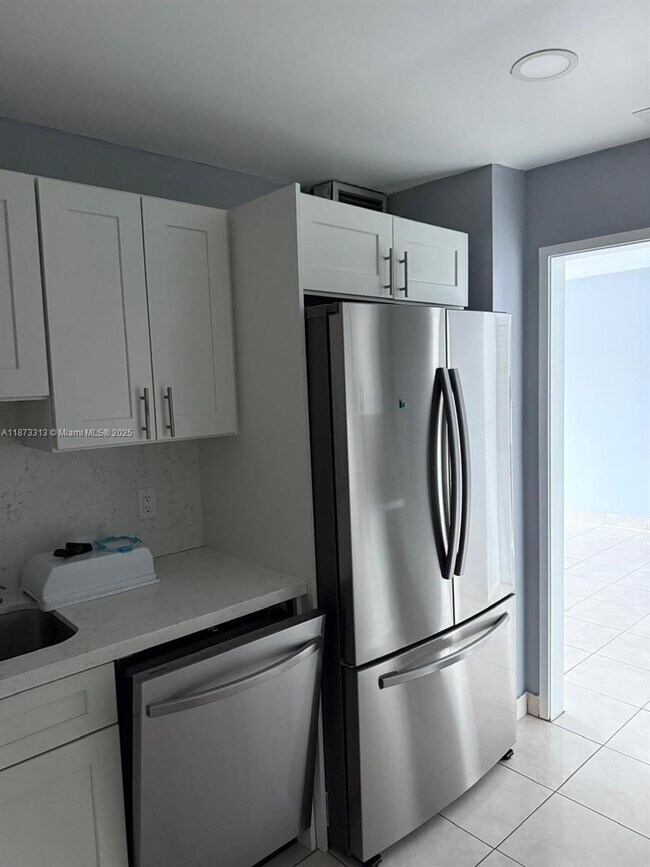 Photo - 400 Kings Point Dr Unit 525