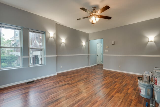 Photo - 1326 E 72nd St Unit 1