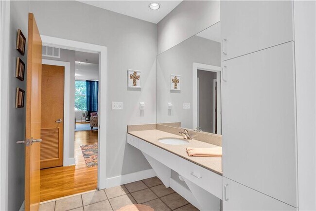 Photo - Prime Location