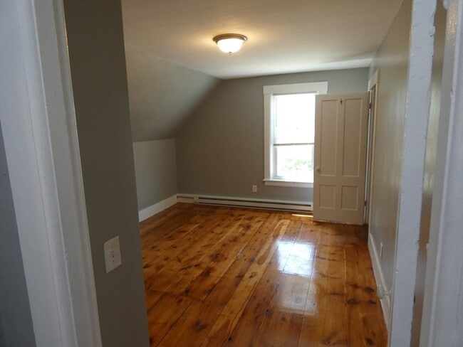 94 Maple St Unit 3
